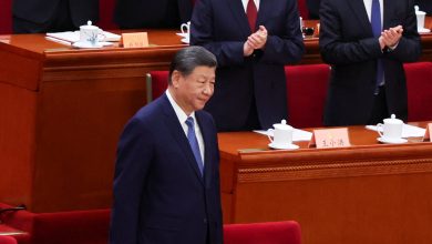 China Sets Economy’s Growth Target Below 5% for First Time in Decades