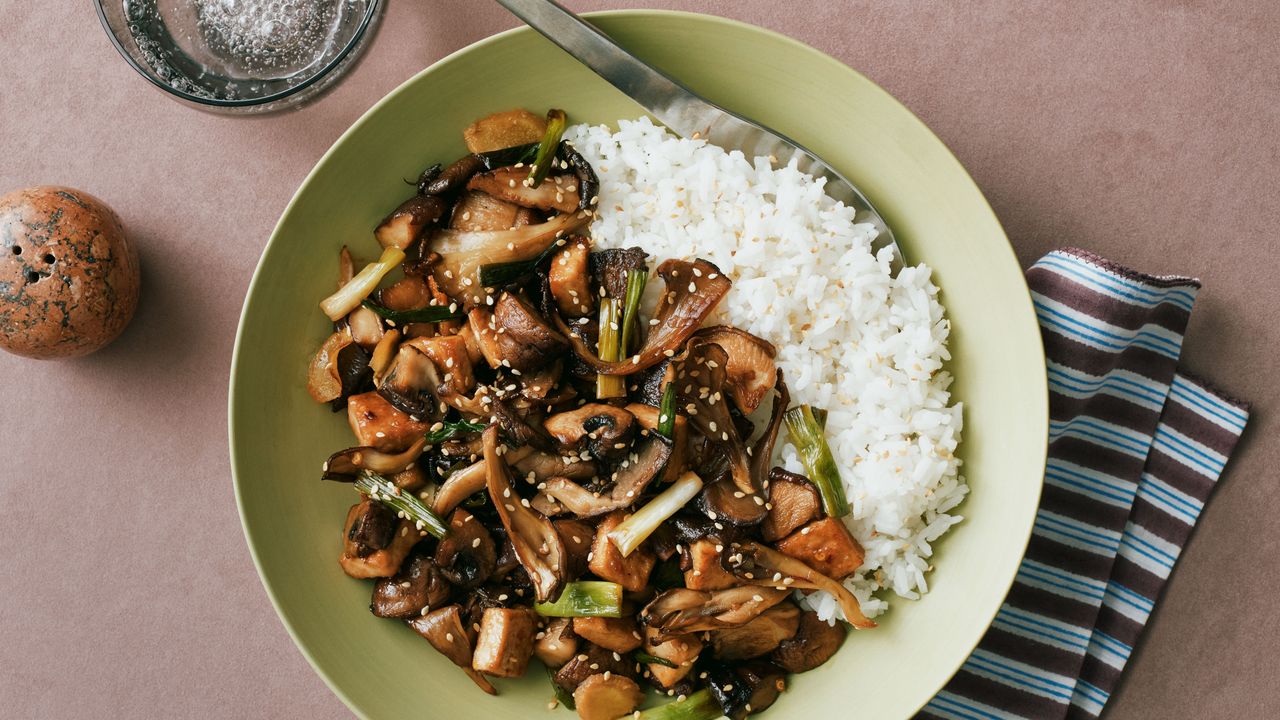 Tofu Stir-Fry With Mushrooms