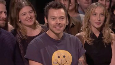 Harry Styles Makes Surprise Cameo During Ryan Gosling’s ‘SNL’ Monologue