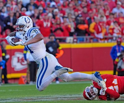 Steelers to trade for Colts wide receiver Michael Pittman Jr.