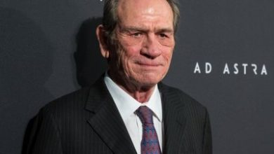 Tommy Lee Jones, Betty Gilpin to star in ‘The Lowdown’ Season 2