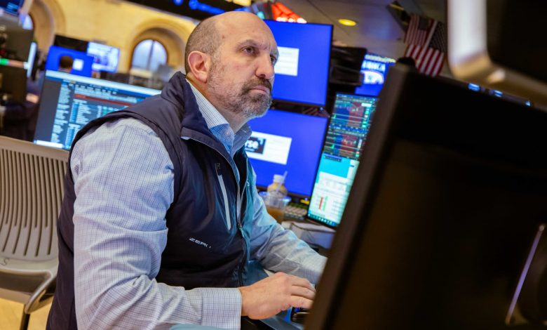 Dow futures tumble over 1,000 points as U.S. oil nears $120 a barrel to begin the week’s trading: Live updates