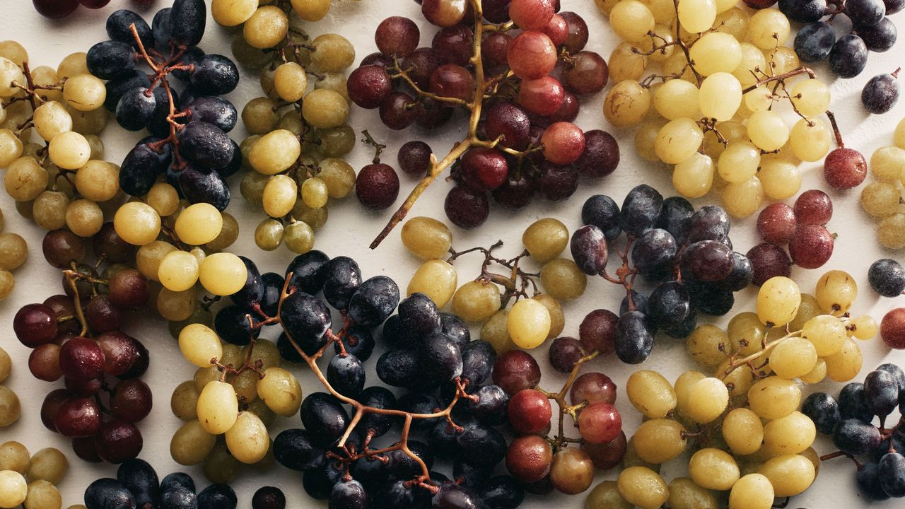 How to Store Grapes (and the Best Way to Wash Them)