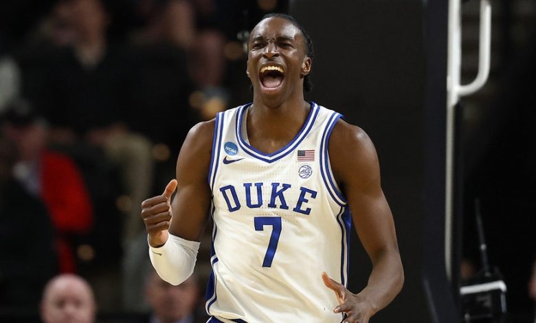 Duke survives stunning halftime deficit to hold off 16-seed Siena in March Madness first round