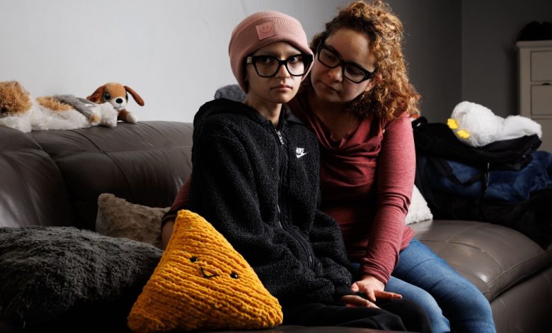 Chicago teen whose father was detained by ICE while she fought cancer dies