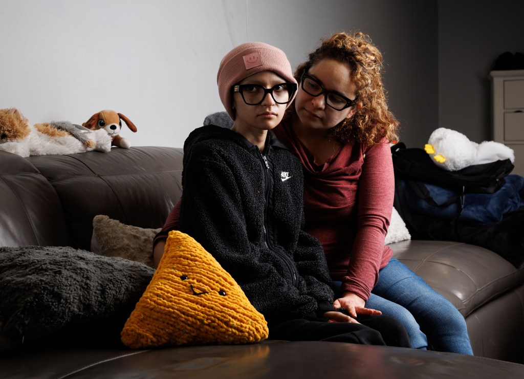 Chicago teen whose father was detained by ICE while she fought cancer dies