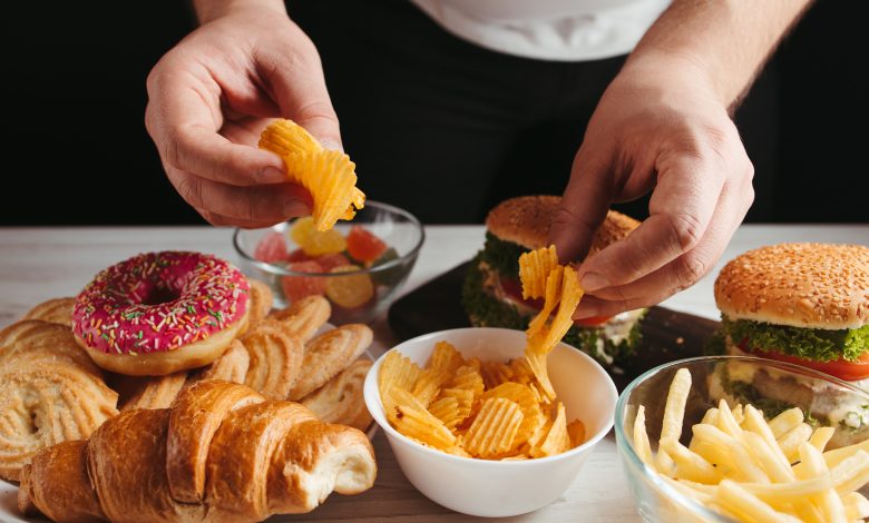 Dear Abby: My overweight husband is wrecking his health with food