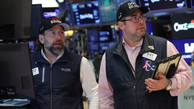 S&P 500 rises, led by tech; Dow climbs to fresh record: Live updates