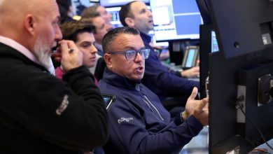 Dow drops 500 points, Nasdaq craters for a third day as stock sell-off gains steam: Live updates