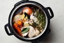 Instant Pot Chicken Stock