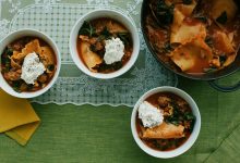Lasagna Soup With Spinach and Sausage