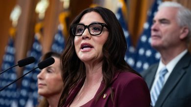 Labor Secretary Lori Chavez-DeRemer leaves Trump cabinet, Keith Sonderling takes over