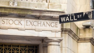 Stocks Settle Lower on Doubts Over a Middle East Peace Deal