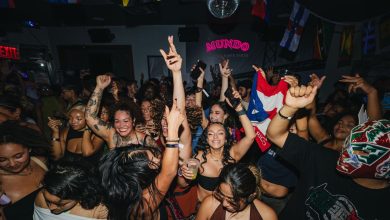 Rave in Aisle 4! The Hottest New Club Is Your Grocery Store