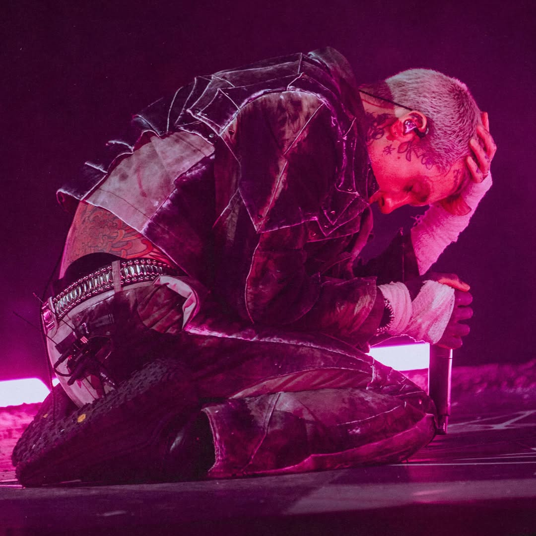 Bring Me the Horizon frontman Oli Sykes suffers concussion after fan throws phone at his head during concert