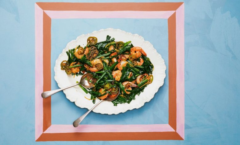 Shrimp Stir-Fry With Garlic Chives and Chiles