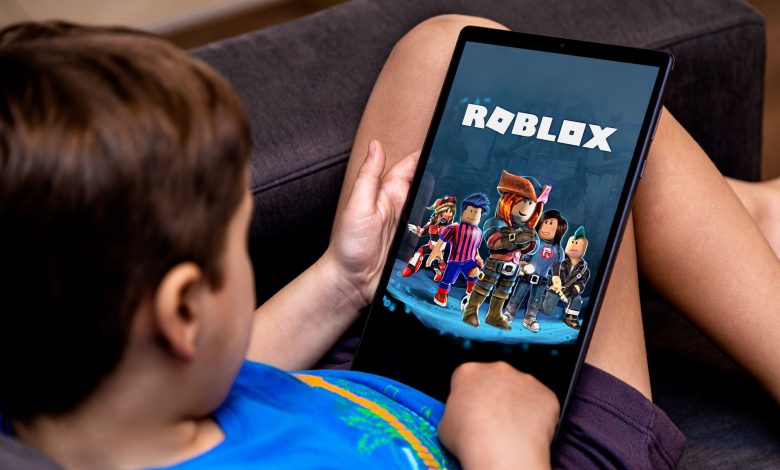 FTC urged to investigate Roblox for allegedly exposing kids to sex predators, misleading public about safety
