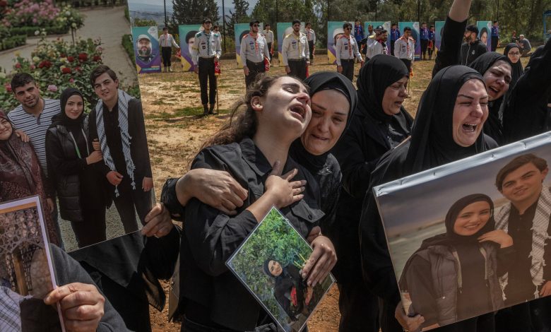 A Lull in Fighting Gave Time to Bury Their Dead
