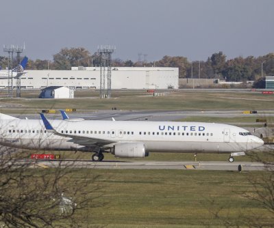 United Airlines flight hits truck, light pole on New  Jersey Turnpike