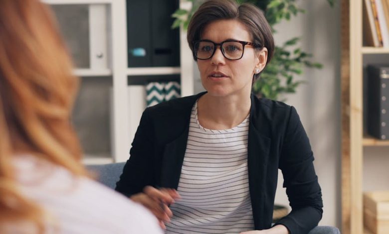 Need to see a psychologist? How to find one that’s right for you