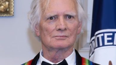 Famous birthdays for May 7: Bill Kreutzmann, Russell Dickerson