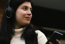 From cloning romance authors to YouTube piracy, AI is transforming audiobooks