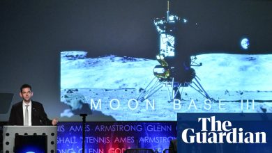 Nasa selects Jeff Bezos’s Blue Origin for first of three uncrewed lunar missions