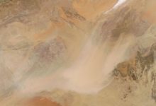 49 people dead in Sahara Desert after truck breaks down