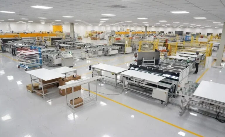 INDIA ROUND-UP: Waaree wins 300MW EPC contract, Gujarat Inject bags module order, Vikram Solar eyes US$2.8 billion manufacturing hub 