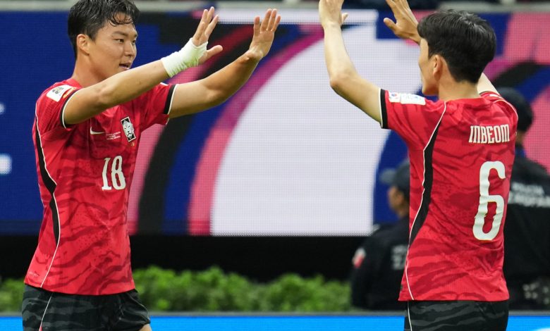 South Korea rally to beat Czechia 2-1 on World Cup opening day