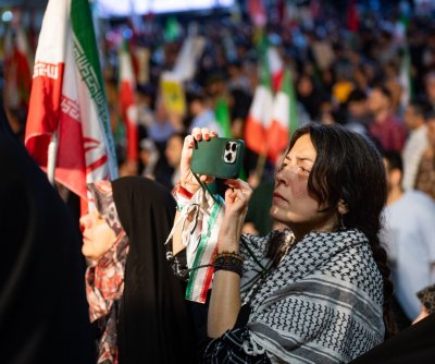 Trump, Pakistan say peace deal to be signed Sunday; Iran doesn’t agree