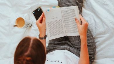 Reading Makes You More Attractive—and Americans are Doing Less Of It
