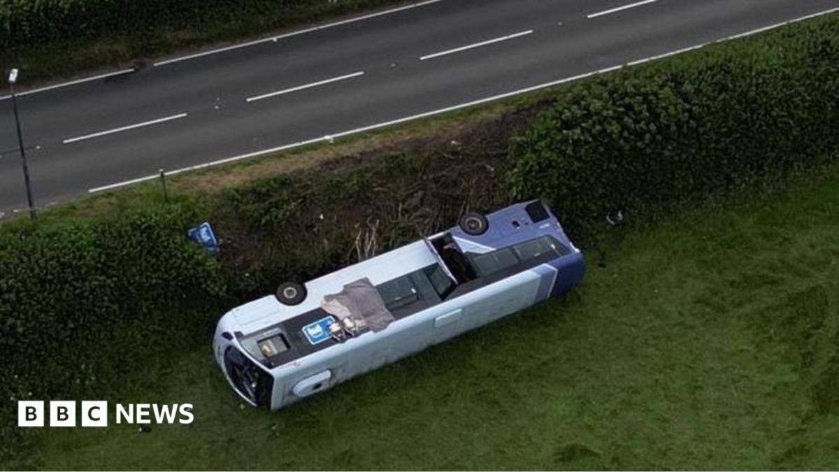 Major incident declared after bus crash near roundabout in Wales