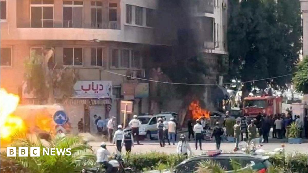 Explosions injure 18 in Damascus during Macron’s visit