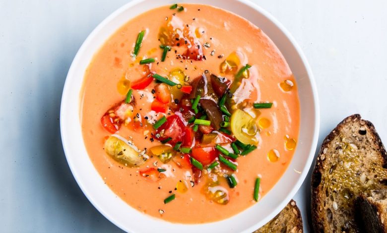 Easy Gazpacho (Spanish Cold Tomato Soup; Blender Method)