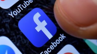 Overnight social media curfew announced for older teens in Britain