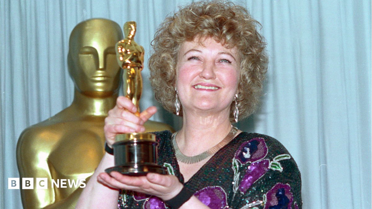 My Left Foot and Home Alone 2 actress Brenda Fricker dies at 81