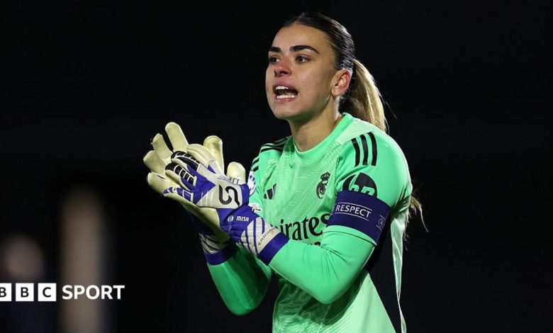 Arsenal sign Spain goalkeeper Rodriguez on free