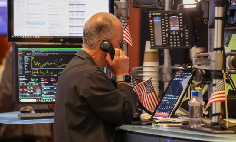 Oil prices dip over 6% after US, Iran pause fighting over weekend