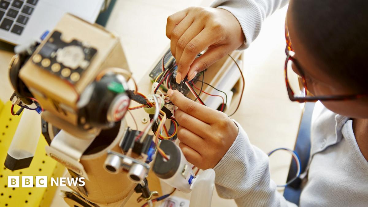 New technical education routes to be offered at 14 in England