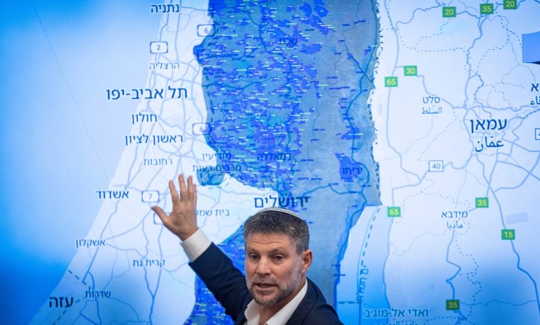 Israel acts to ease Palestinian banking crisis it helped create, but is it moving too late?