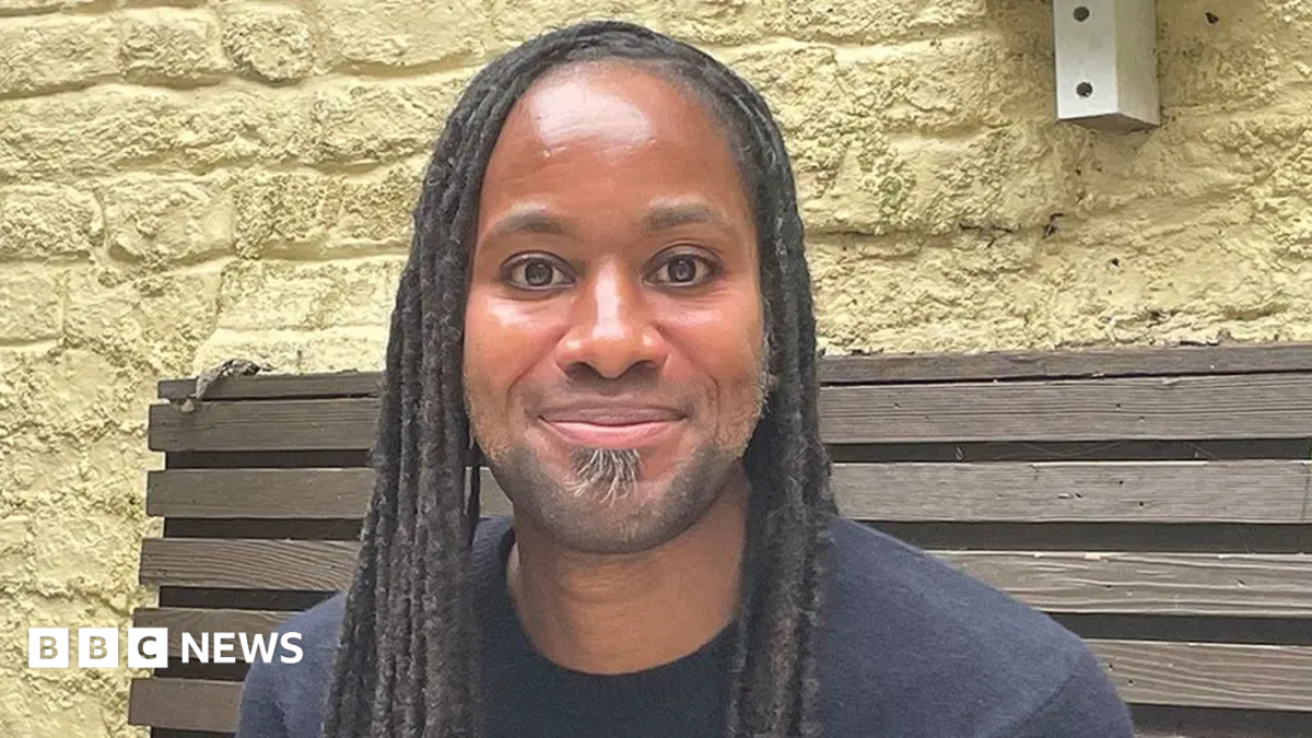 Met Police boss admits mistake over Cambridge professor plagiarism row