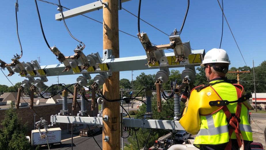 U.S. Power Grid Strains Under Record Electricity Demand