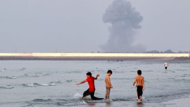 Live updates: Iran war news; US and Iran intensify conflict, with naval blockade set to resume