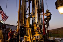 U.S. Shale Majors Cut Spending Despite Higher Oil Prices