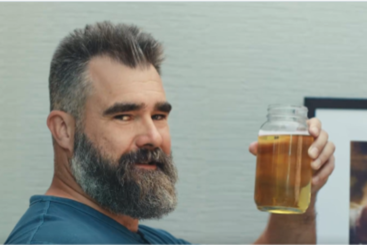 Jason Kelce stars in anti-data center advert: “we want your pee”