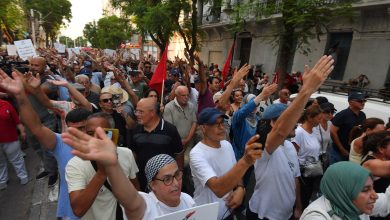 Antigovernment protesters take to Tunisia’s streets for second month