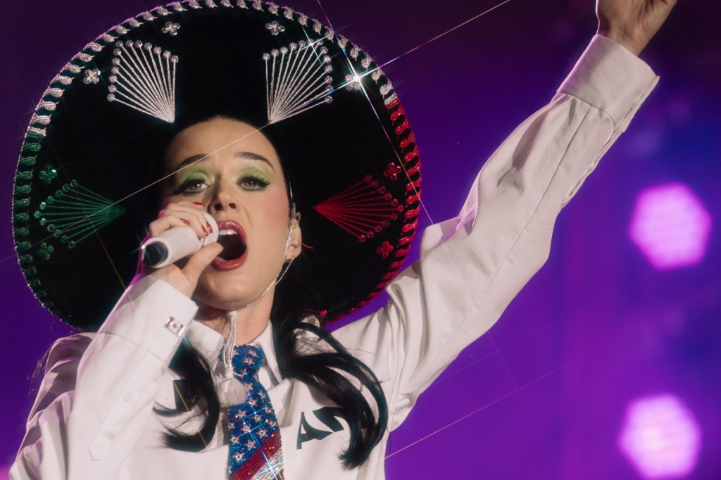 Katy Perry Draws 310,000 Fans to Free Concert in Mexico: 5 Best Moments