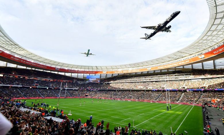 Footage of two planes stunning a rugby stadium with one of the wildest flyovers ever goes viral