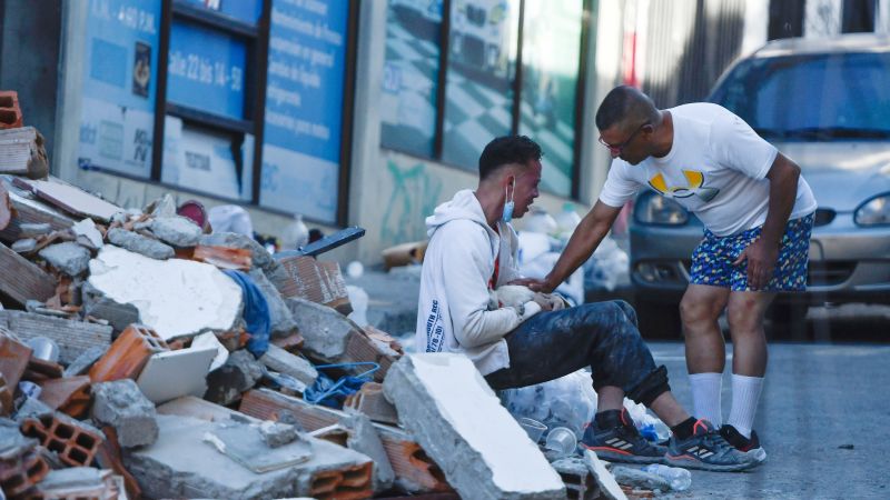 Live updates: Over 200 dead in Colombia earthquake, with rescuers unable to reach epicenter yet